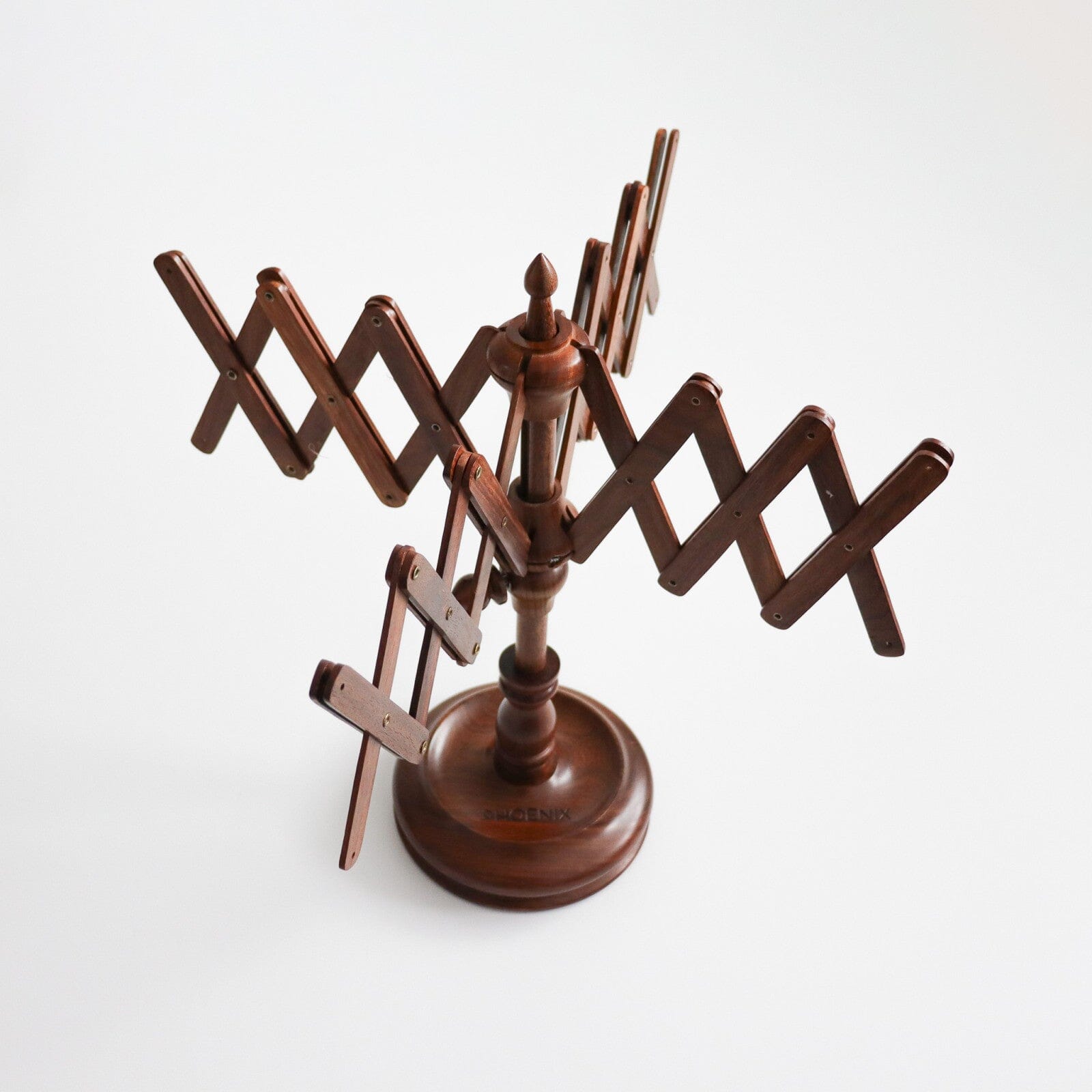 Phoenix Needles Tabletop Yarn Swift