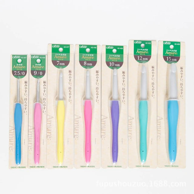 Clover Amour Soft Grip Crochet Hook