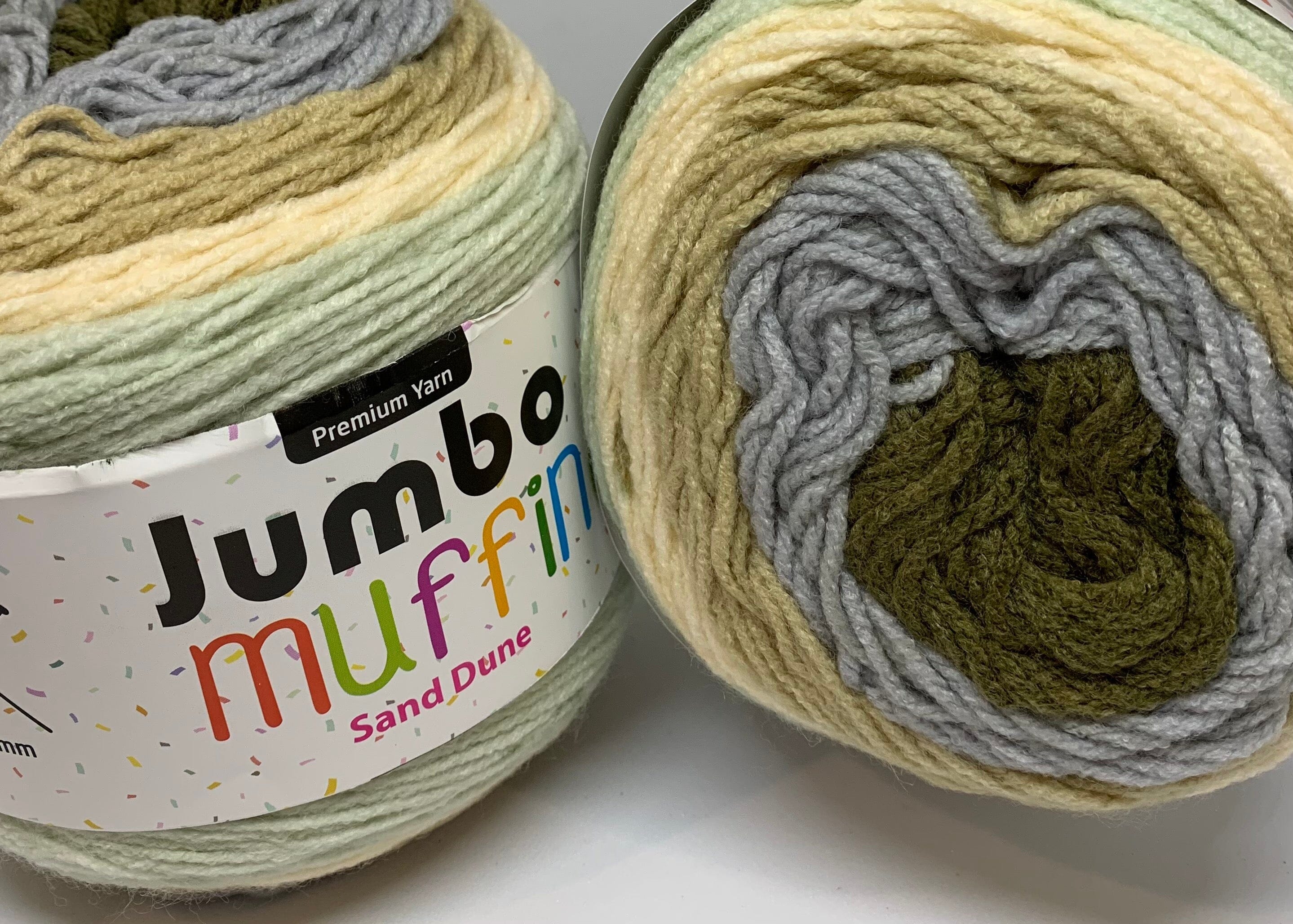 Everyday 200g "Jumbo Muffin" 8-Ply Acrylic Knitting Yarn - Choose Your Colour